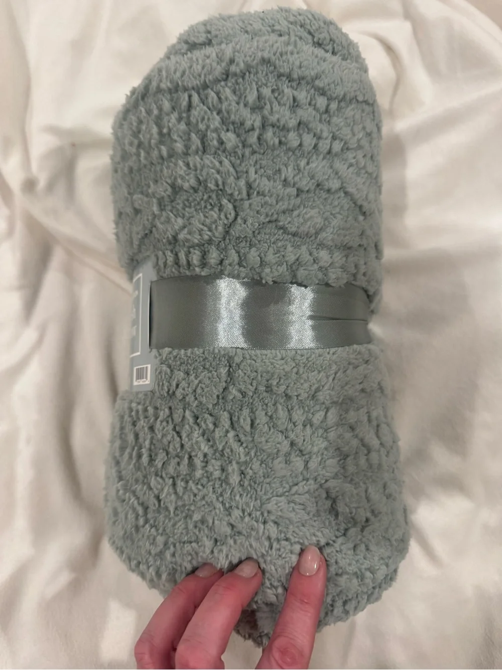 ULTA Limited Edition Plush Throw - Light Green Cozy
